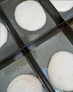תמונה של תבניות פיצה מרובעות