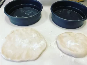 תמונה של תבניות פיצה עגולות